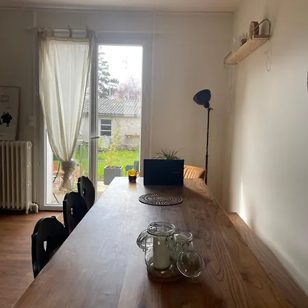 Nyaraló Chez Leonine, Maison En Centre *