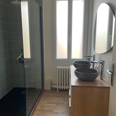 Vakantiehuis Chez Leonine, Maison En Centre Tours