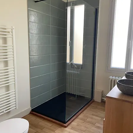 Nyaraló Chez Leonine, Maison En Centre *