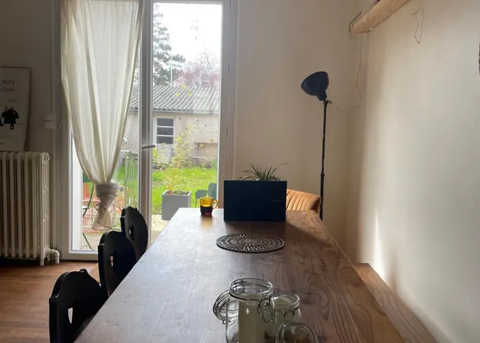 בית נופש Chez Leonine, Maison En Centre *